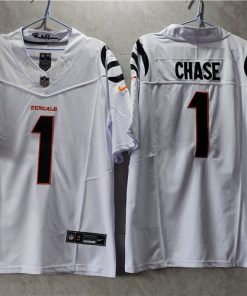 Men's Cincinnati Bengals #1 Ja'Marr Chase White 2023 F.U.S.E. Vapor Untouchable Limited Stitched Jersey