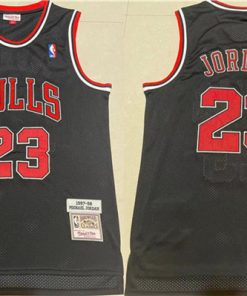 Men's Chicago Bulls #23 Michael Jordan 1997-98 Black Throwback Stitched Jersey