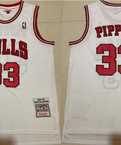 Men's Chicago Bulls #33 Scottie Pippen 1997-98 White Throwback Stitched Jersey