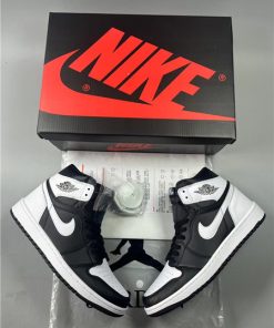 Men's Running Weapon Air Jordan 1 Black White Shoes 590